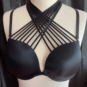 La Senza Beyond Sexy Black Strappy Bra